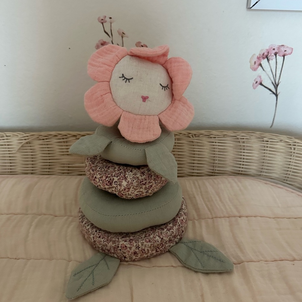 Mon Ami Flower Stacker Toy